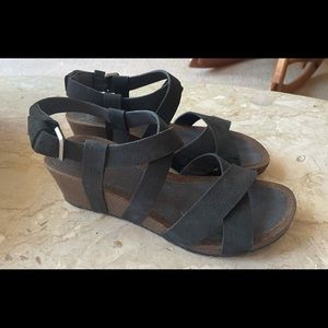 Teva Mahonia Wedge Cross Strap Sandal